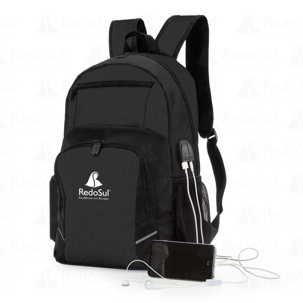 Mochila Personalizada para Notebook com saída USB e Fone